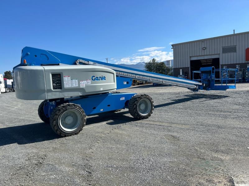 Xe nâng người Genie S-80 Boom Lift