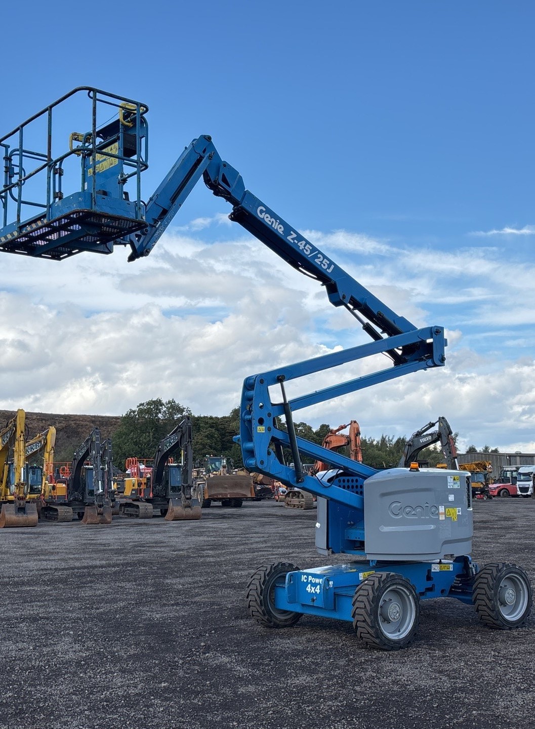 Xe nâng Boom Lift